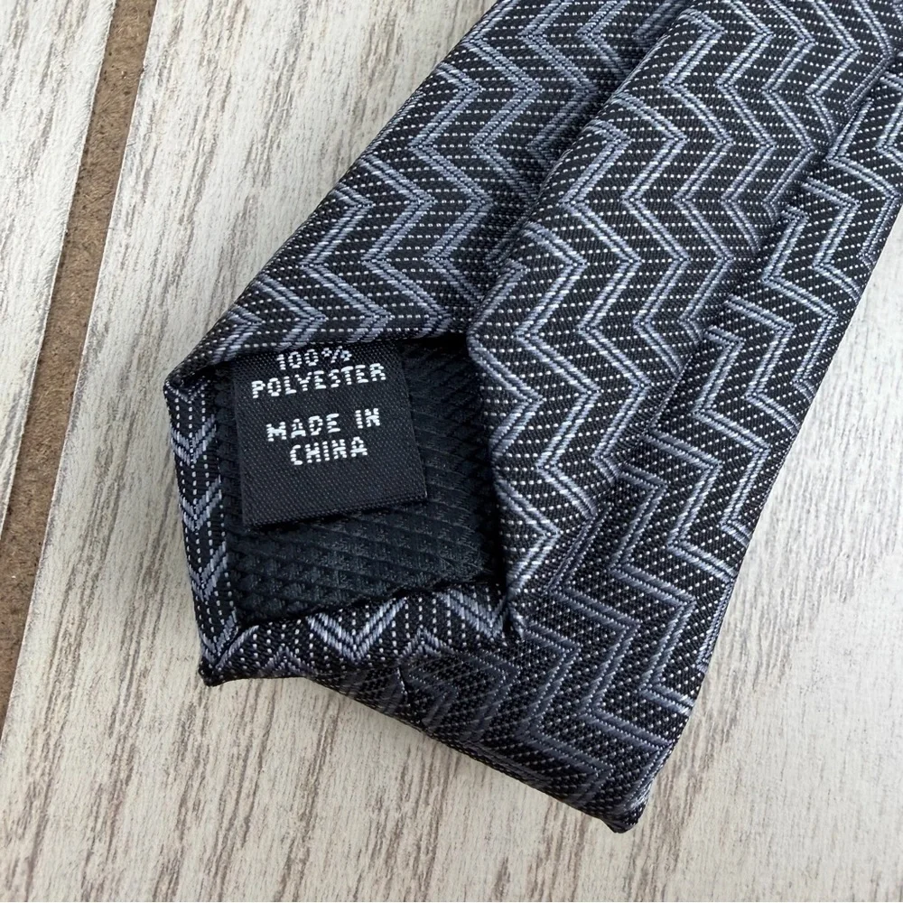 738 Alfani Men's Tie Abstract 001 Black $55 Chevron Polyester 1afc24-1006